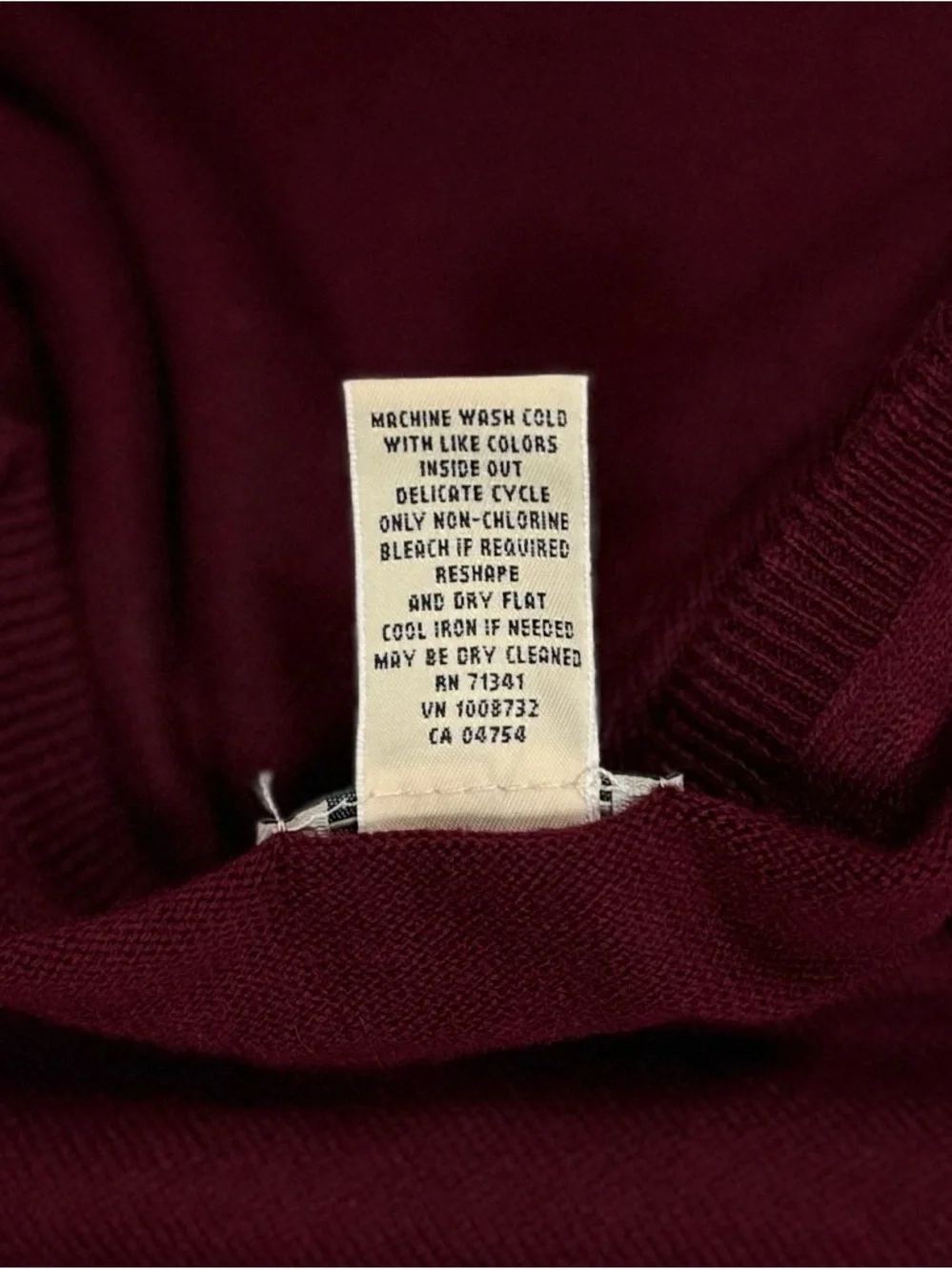 LL Bean 95% cotton 5% cashmere blend burgundy‎ red knit v neck sweater men's XL
